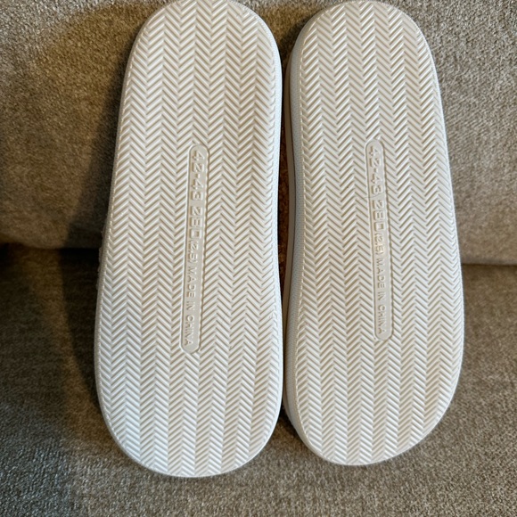 highland cow slippers size 8.5/9 - Picture 4 of 4